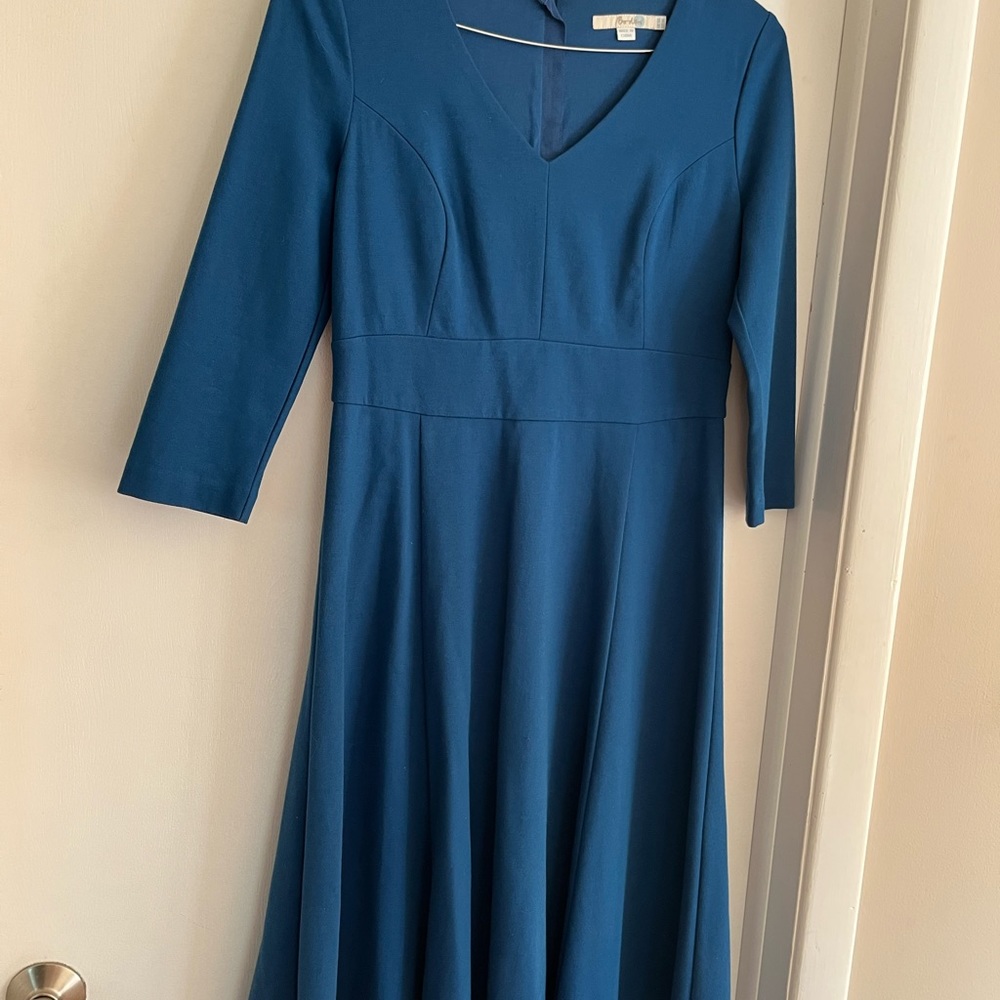 Boden 100% cotton Irene ponte self belt v-neck midi dress, full skirt